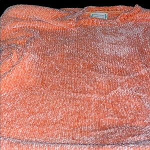 Open shoulder long sleeve soft shirt